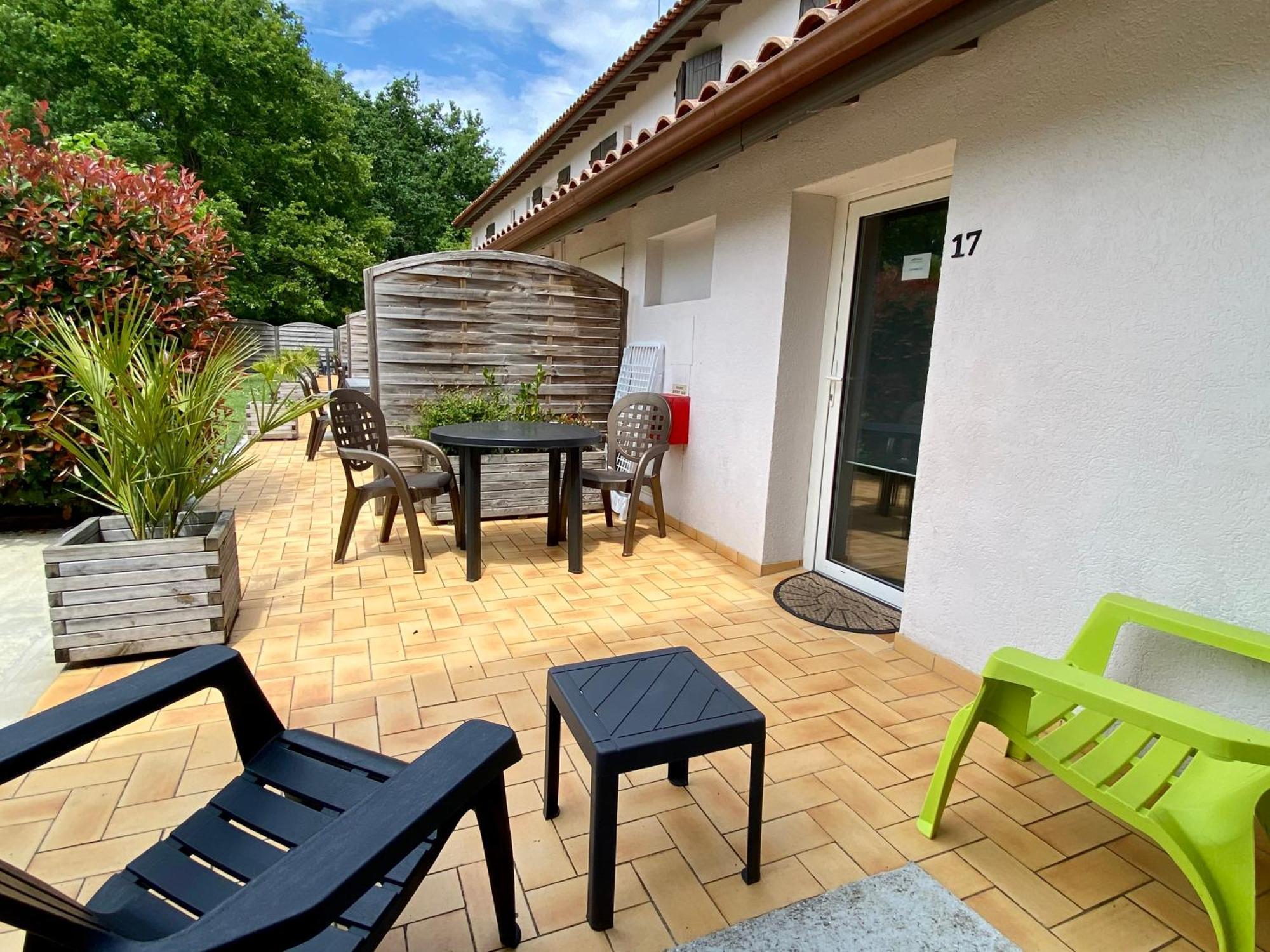 Hôtel La Ferme d'En Chon Biscarrosse Habitación foto
