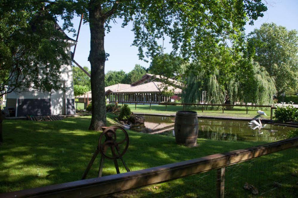 Hôtel La Ferme d'En Chon Biscarrosse Exterior foto